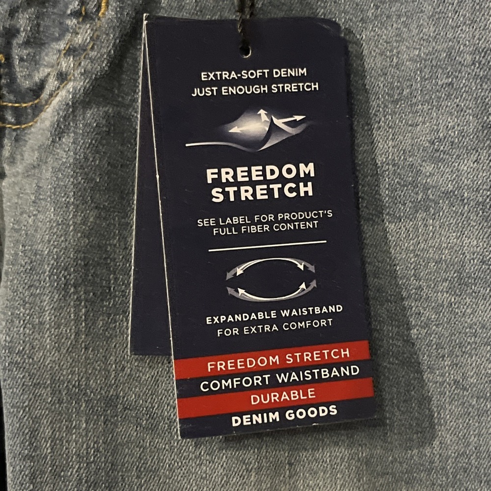 Chaps Freedom Soft Extra Stretch 30x30 Relaxed Straight Fit Jeans Canal‎ Wash - Picture 5 of 9